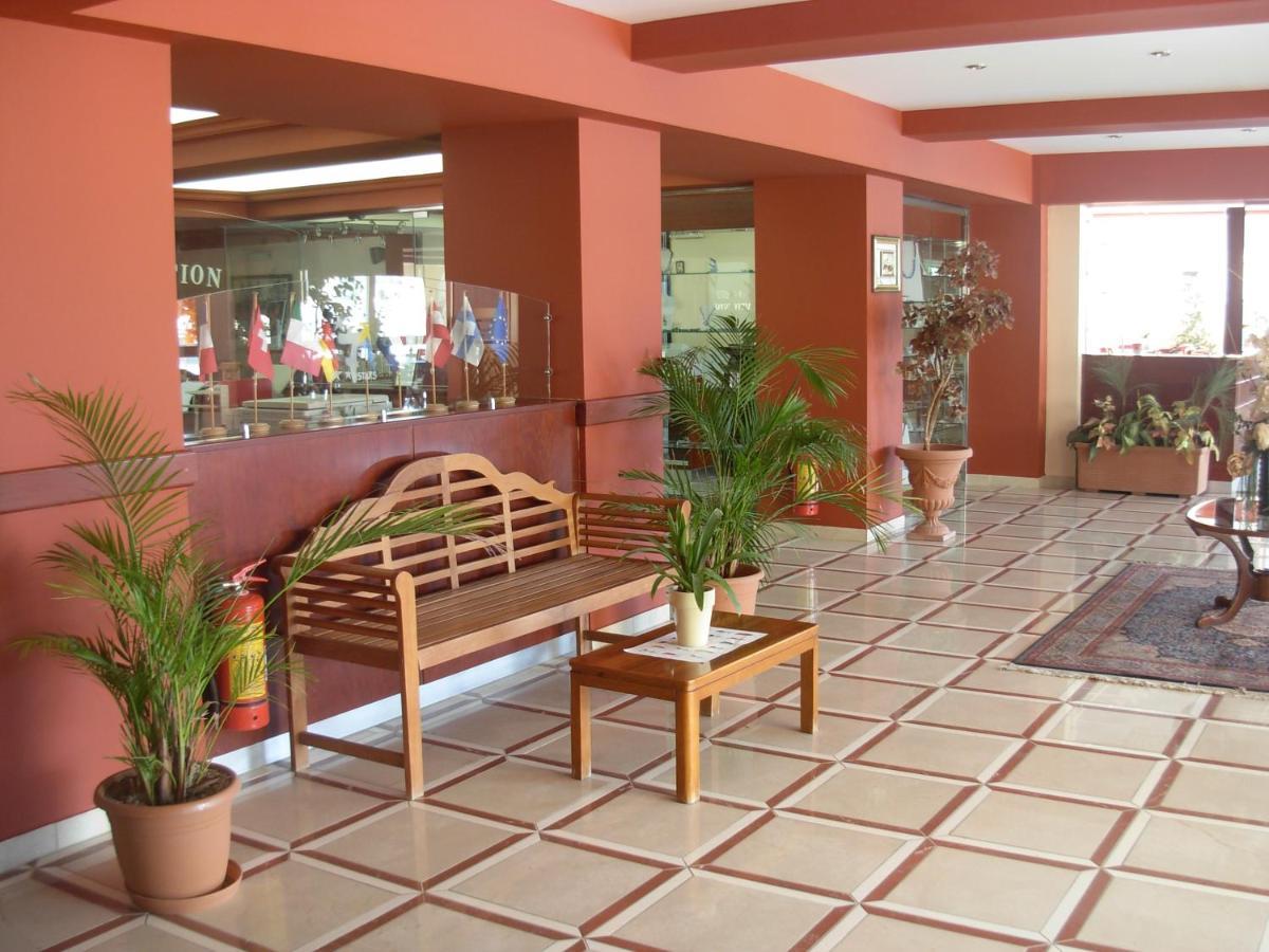 Hotel Seven Stars à Karpathos Extérieur photo