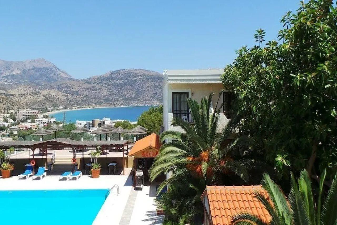 Hotel Seven Stars à Karpathos Extérieur photo