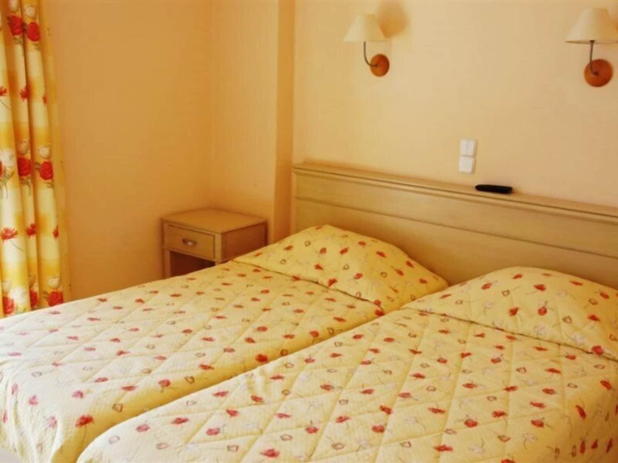 Hotel Seven Stars à Karpathos Extérieur photo