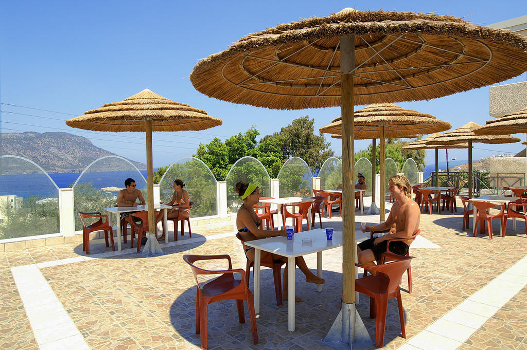 Hotel Seven Stars à Karpathos Extérieur photo